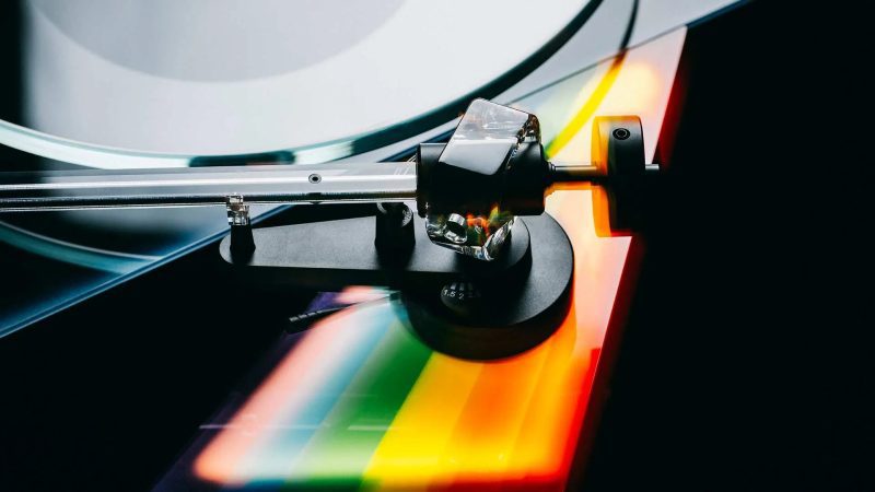 Dark Side of the Moon Tonearm Closeup