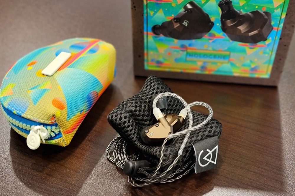 Campfire Audio Holocene with packaging and accessories