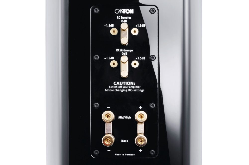 Canton Reference 3K rear highlighting speaker terminals