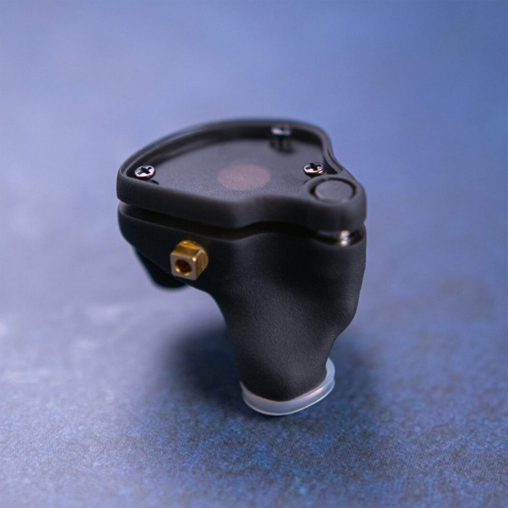 Fir audio e10 custom iem closeup faceplate swapping