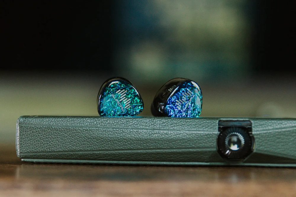 flipears aurora xxiv iem closeup sitting on astell and kern dap