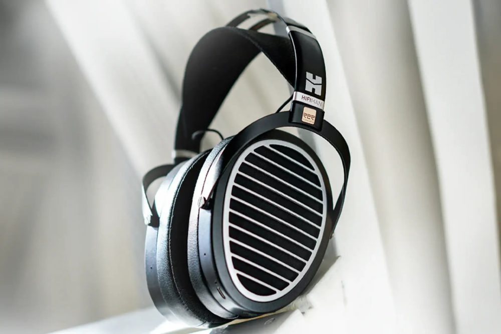 HIFIMAN Ananda-BT 2024 headphone sitting on window sill