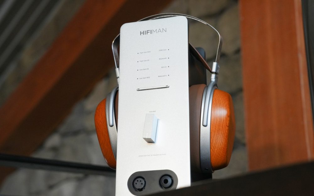 HiFiMAN EF600 with perched Audivina headphones from Bloom Audio gallery