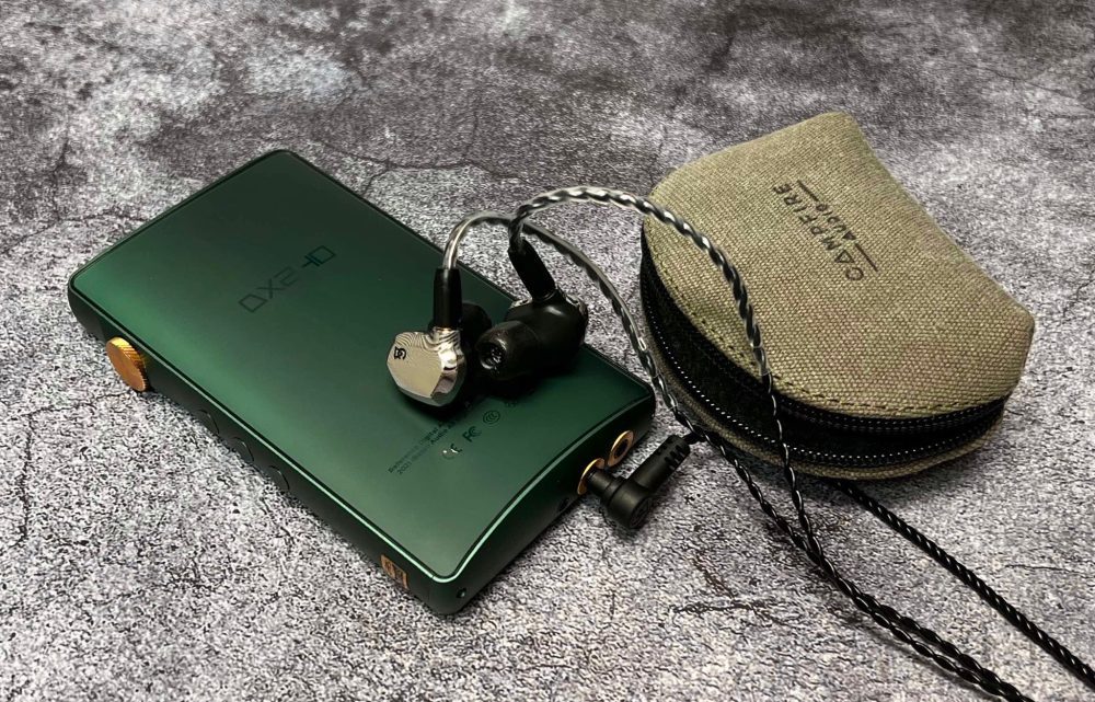 iBasso DX240 Green with Campfire IEMs and Case