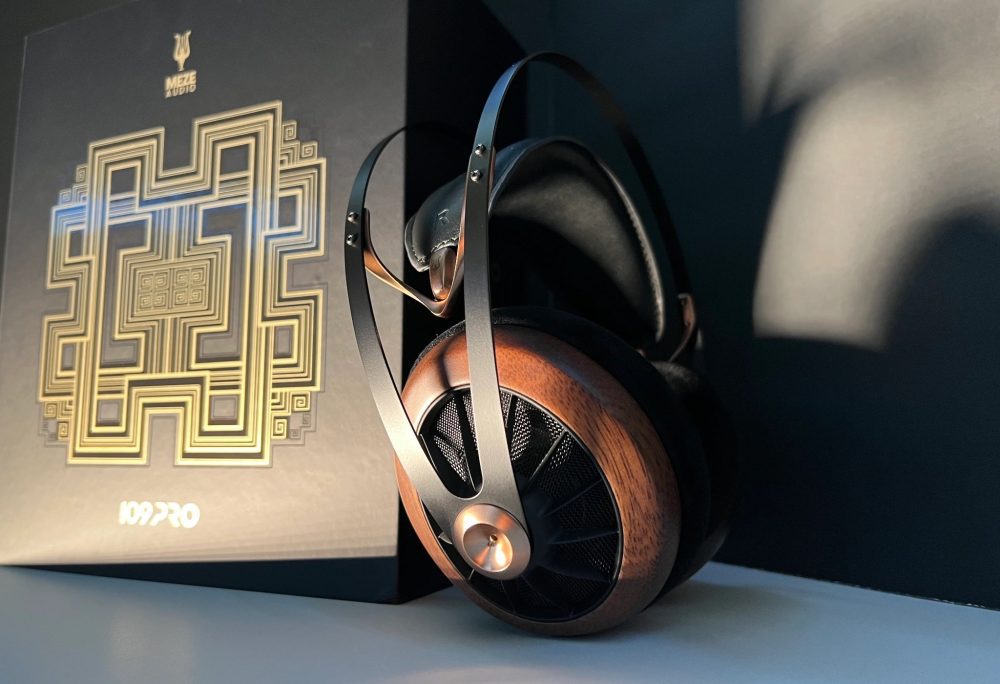 Meze 109 Pro headphone with included designer box